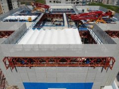 Новая машина для строительства домов в Китае может подн